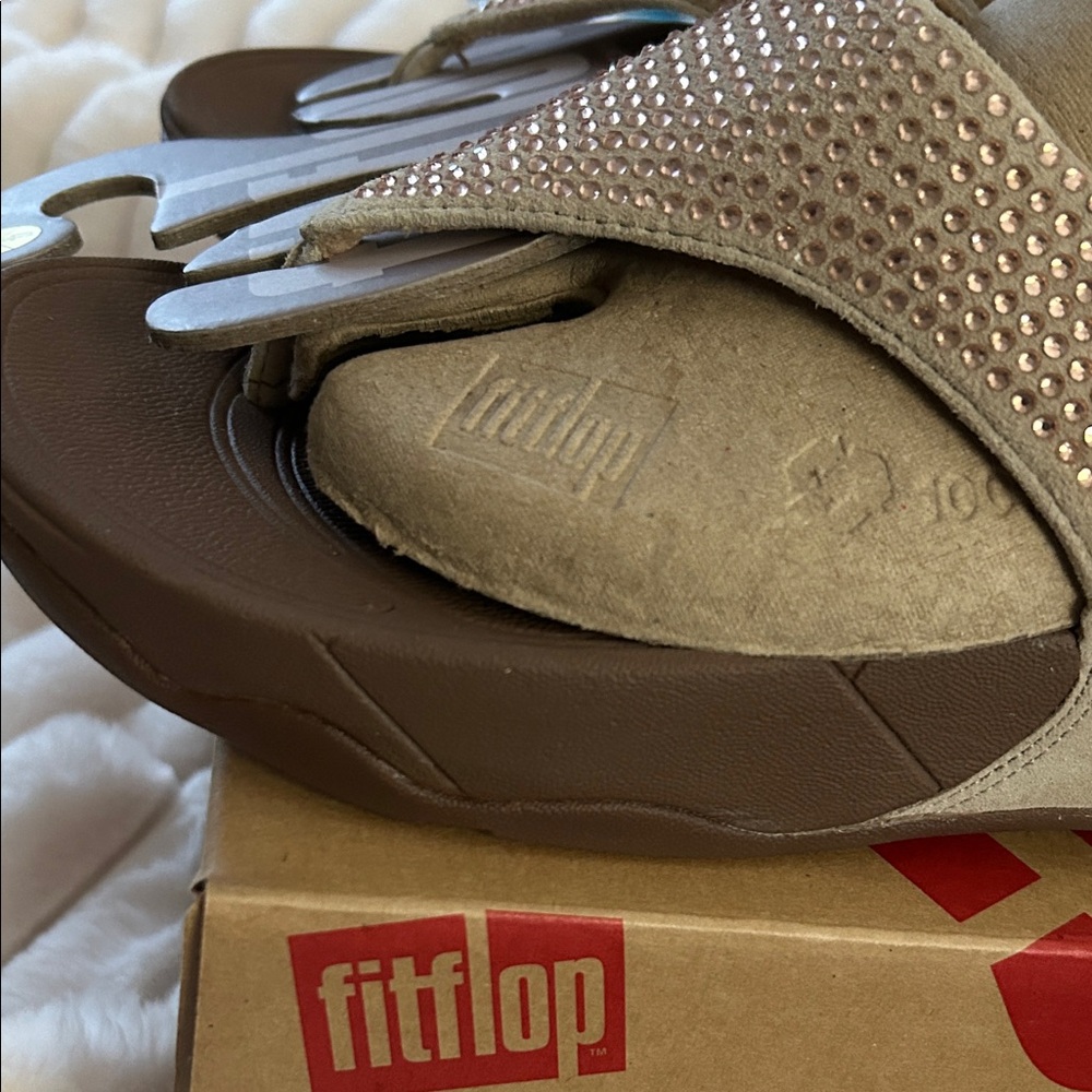 FitFlop Rokkit Nude Women's Beige Crystal Sandals size 6 NWT - Picture 5 of 10